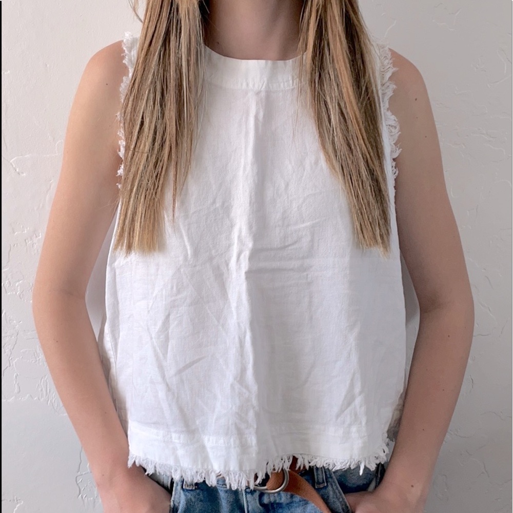 White Linen Thread & Supply button back tank M